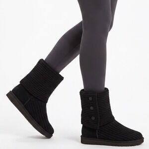UGG Classic Cardy 5819 Bootie Womens US 9 Black Knitted Buttons Mid Calf Boots